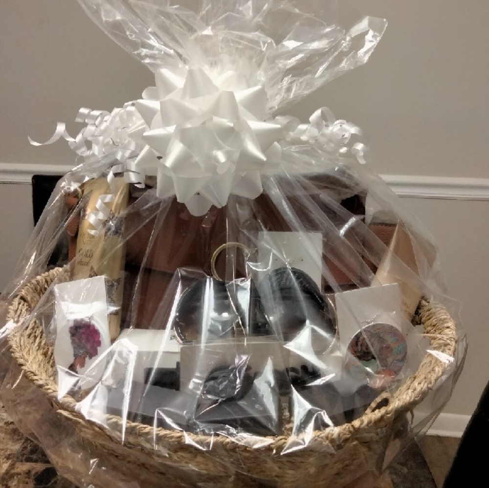 Classy Lady Gift Basket